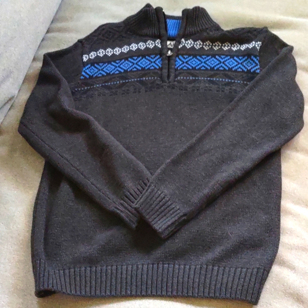 Boys 1/4 zip sweater, blue, gray, size medium